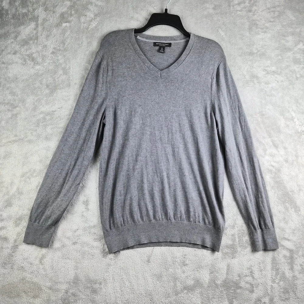 Banana Republic Sweater Mens Medium Gray Silk Cashmere Knit Luxury Blend V Neck